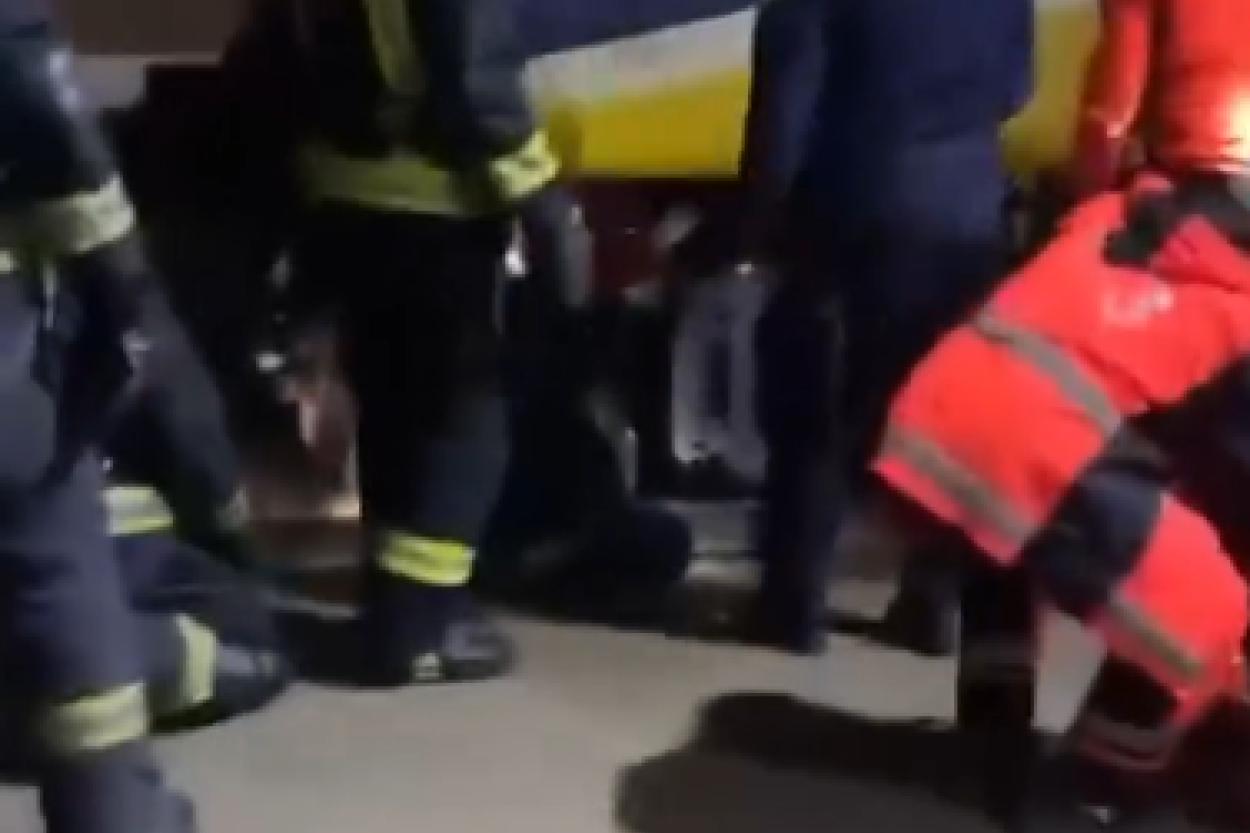 ЧП на Центральной станции в Риге: под поезд попал человек