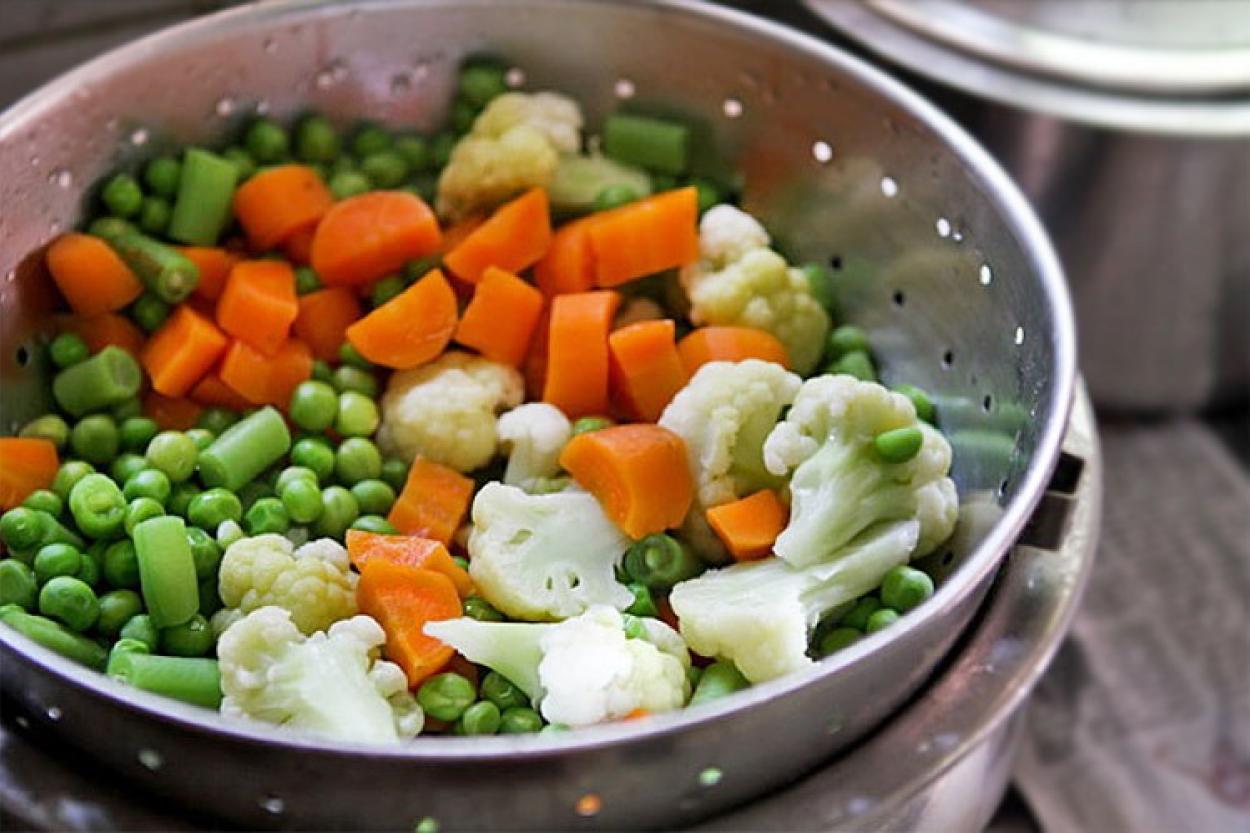 Совет от шеф-повара: 7 cпособов сделать овощи на пару невероятными на вкус