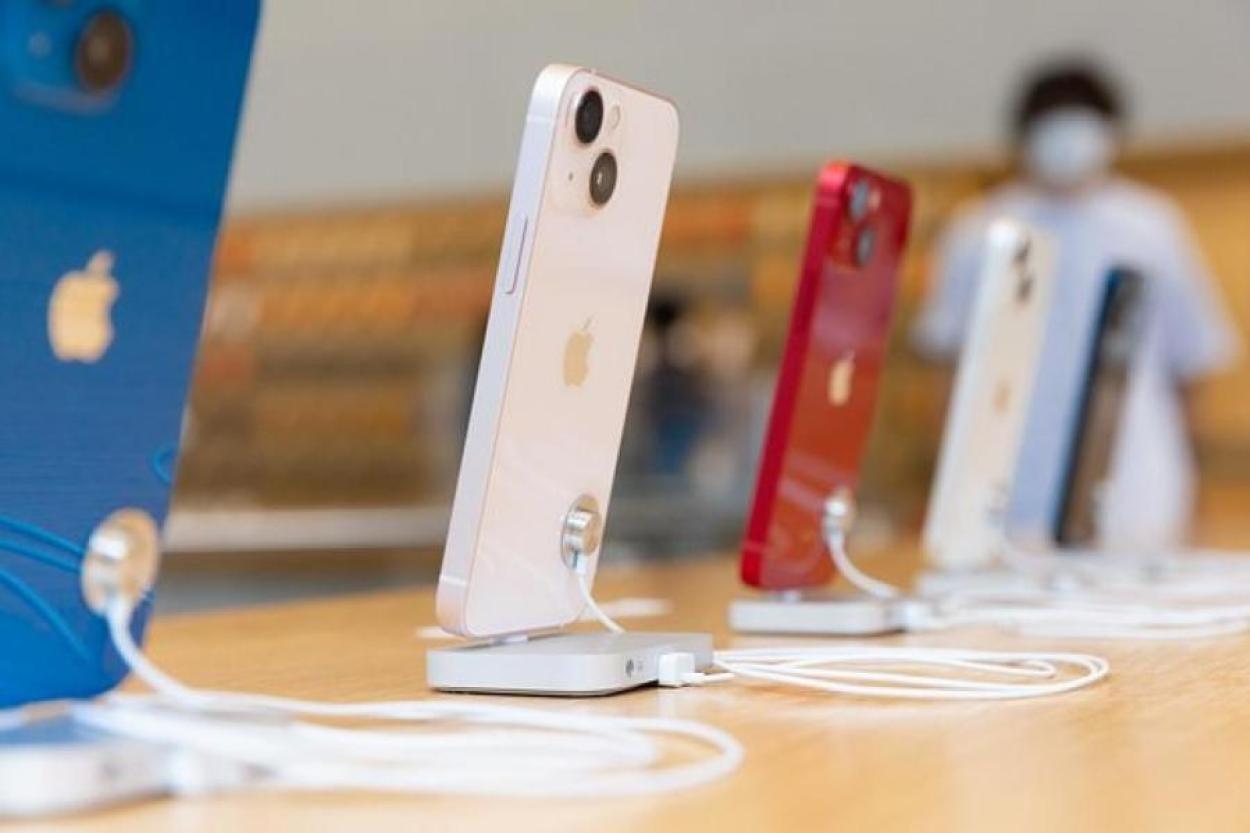 Продажи iPhone рухнут из-за Китая