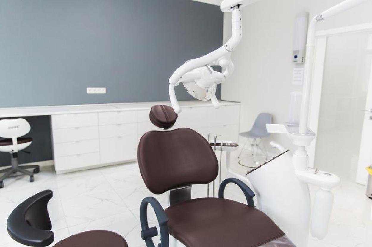 Власти ЛР рассмотрят идею оплачивать населению услуги стоматолога