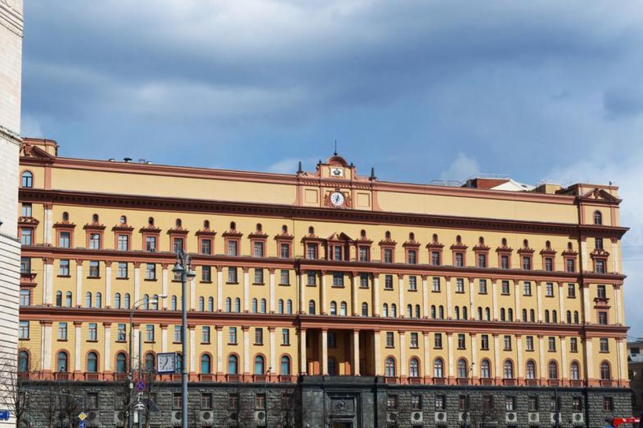 В России ужесточают ограничения на выезд чиновников за рубеж