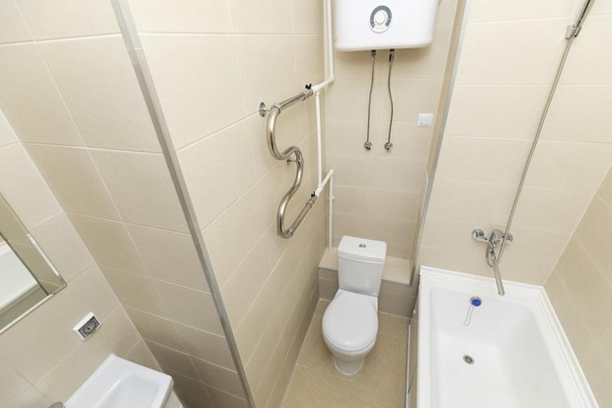 Названы простые способы избавления от неприятного запаха в туалете