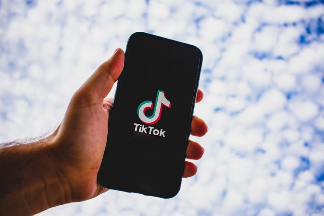 Сенат США одобрил законопроект о запрете либо продаже TikTok