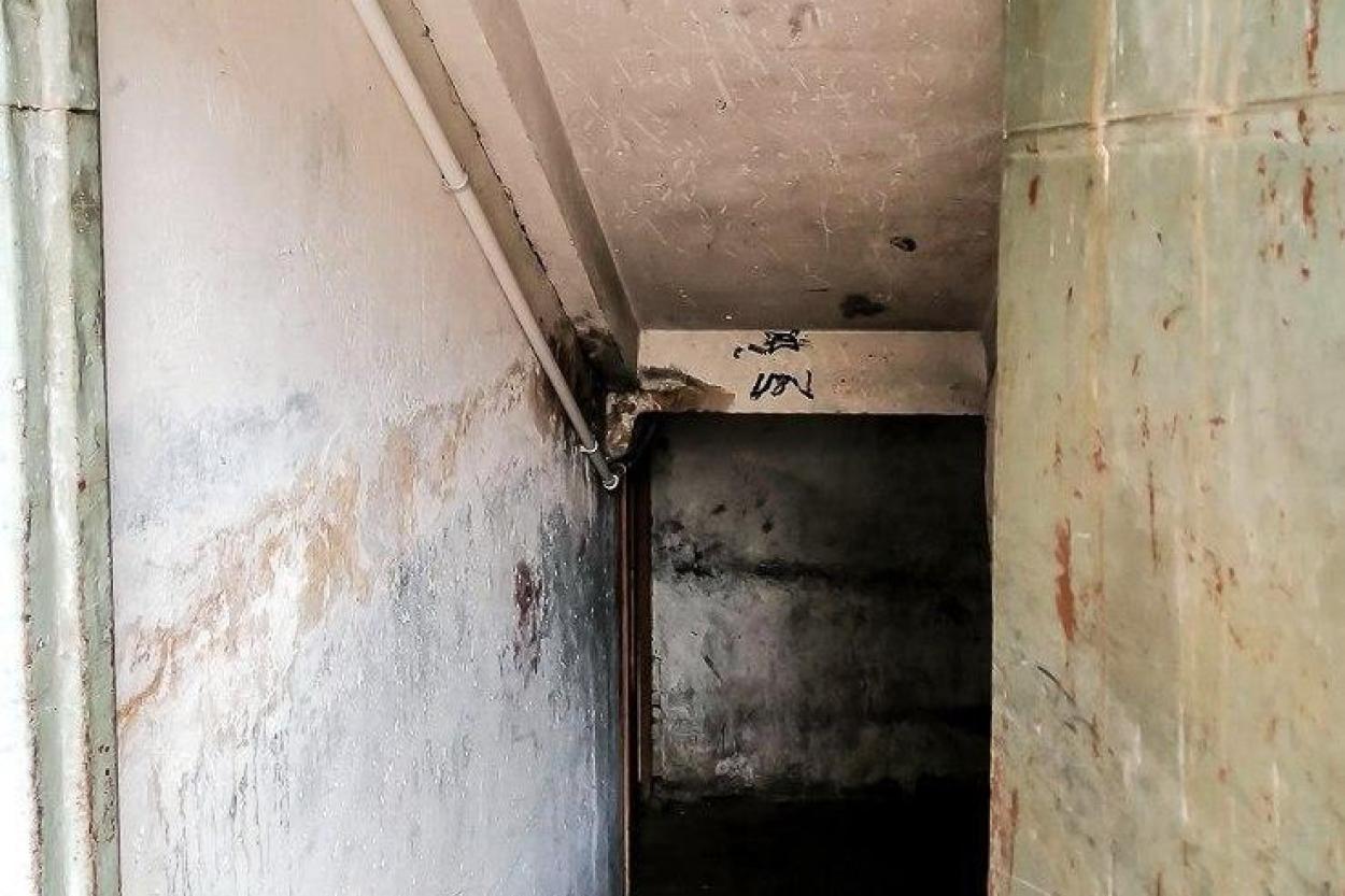 Бомбоубежища в многоэтажках: рижан просят организовать подполье