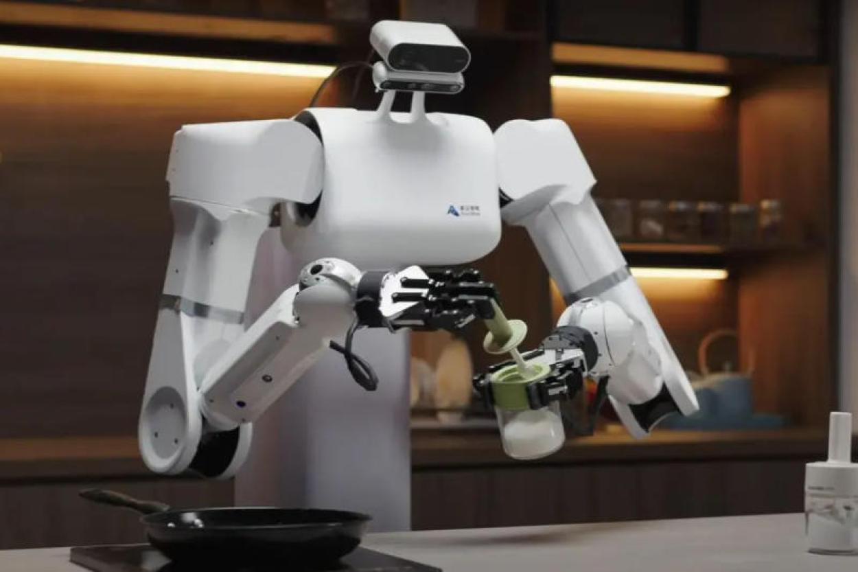 Повара могут искать новую работу: робот научился готовить еду (ВИДЕО)