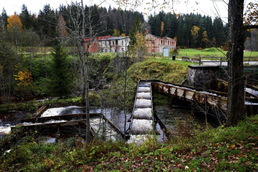 Как купить веревку, чтобы повеситься: малые ГЭС не торопятся освоить 2 млн евро