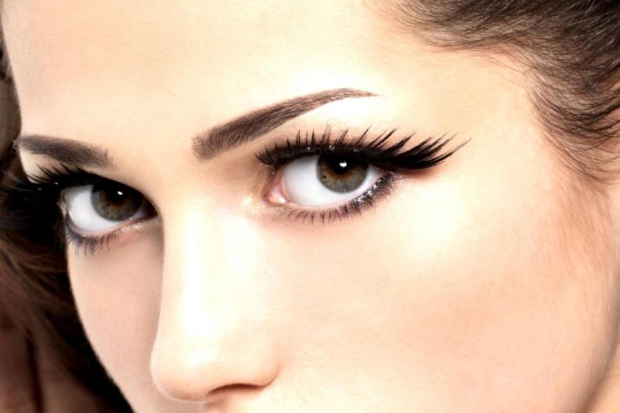 10 способов снять отёки и покраснения глаз