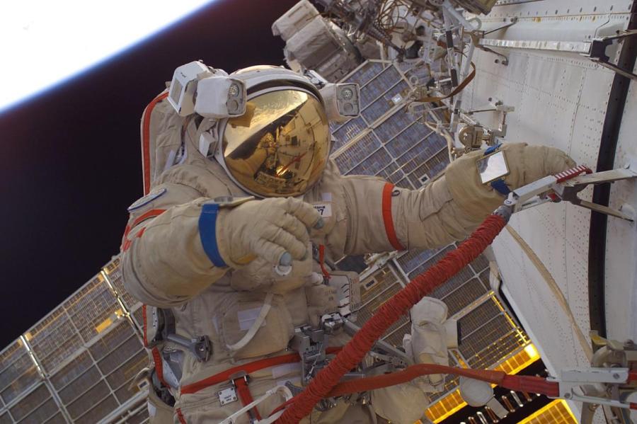 Русский и американский скафандры: какой удобней для космонавтов (ВИДЕО)
