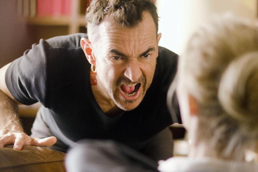 13 признаков, что у мужчины проблемы с гневом и от него нужно держаться подальше