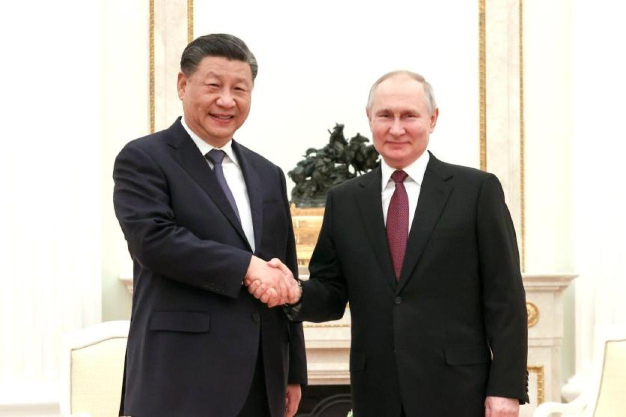 Си Цзиньпин обещал не поставлять России оружие - Зеленский