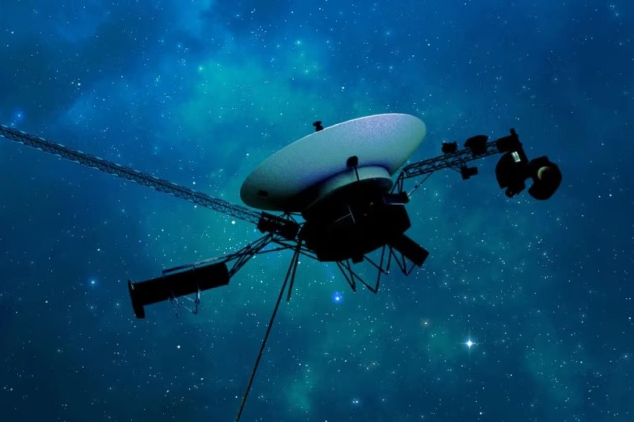 47-летний ветеран космоса Voyager снова общается с Землей (ВИДЕО)