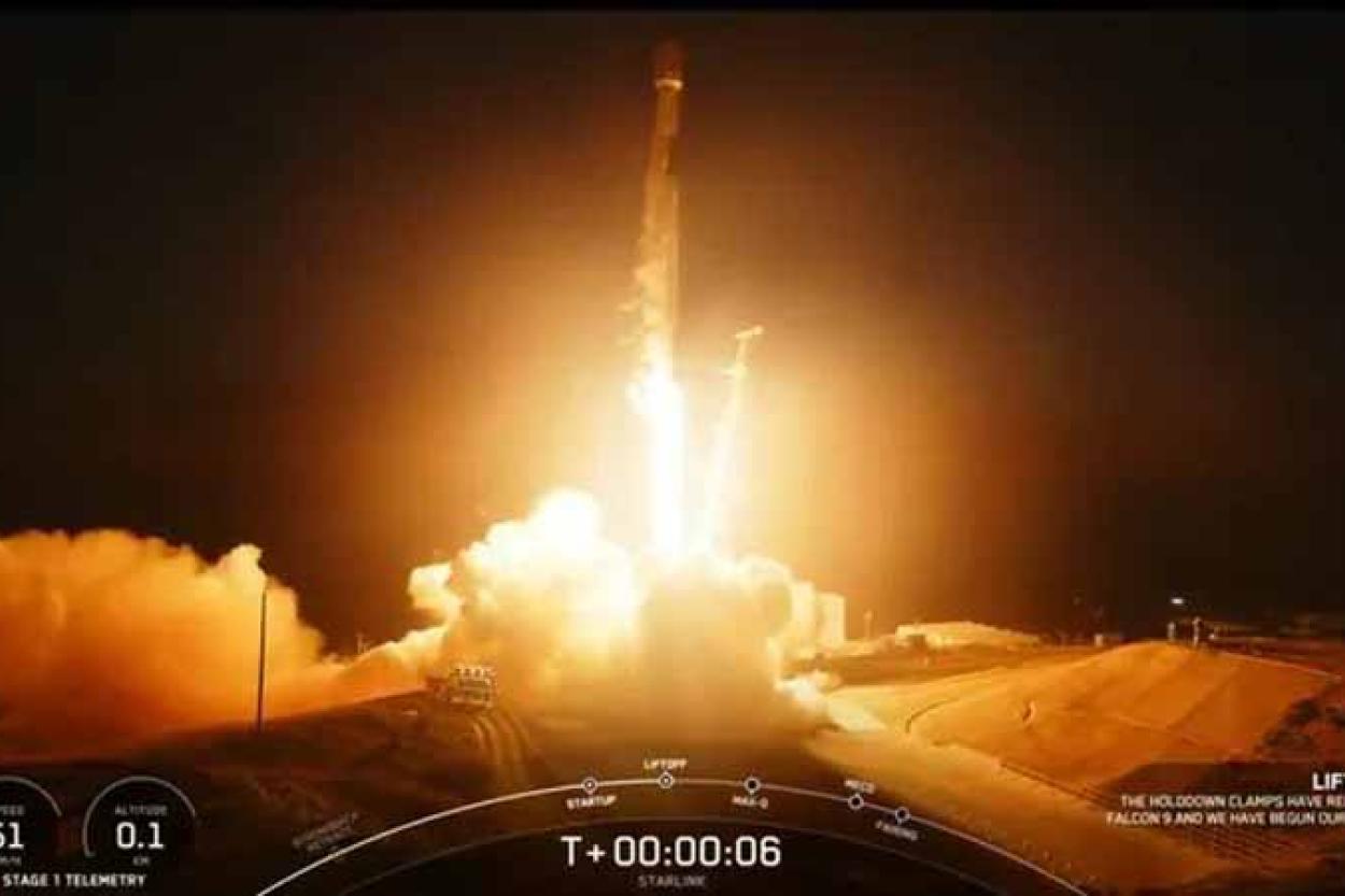 SpaceX после долгой паузы доставила очередные 20 спутников Starlink на орбиту