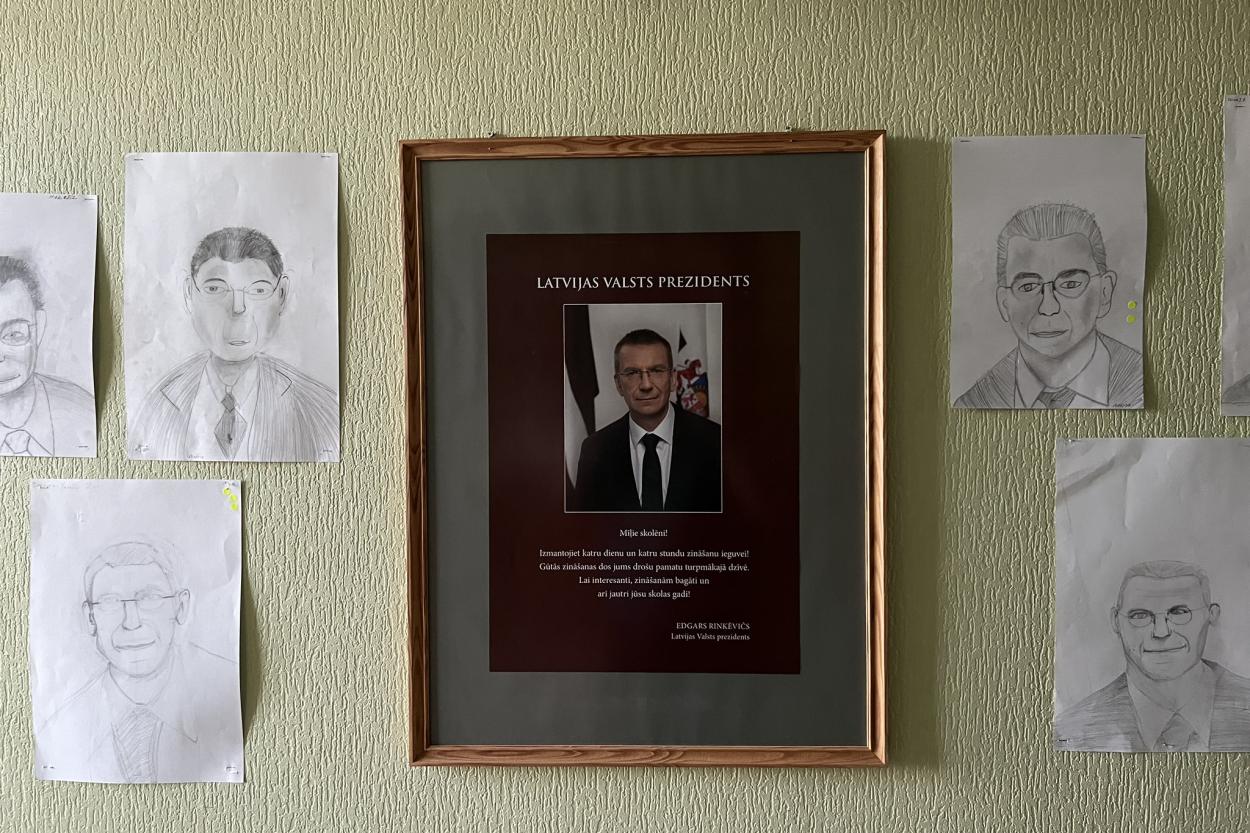 В Приекули проходит выставка портретов Ринкевича (+ФОТО)