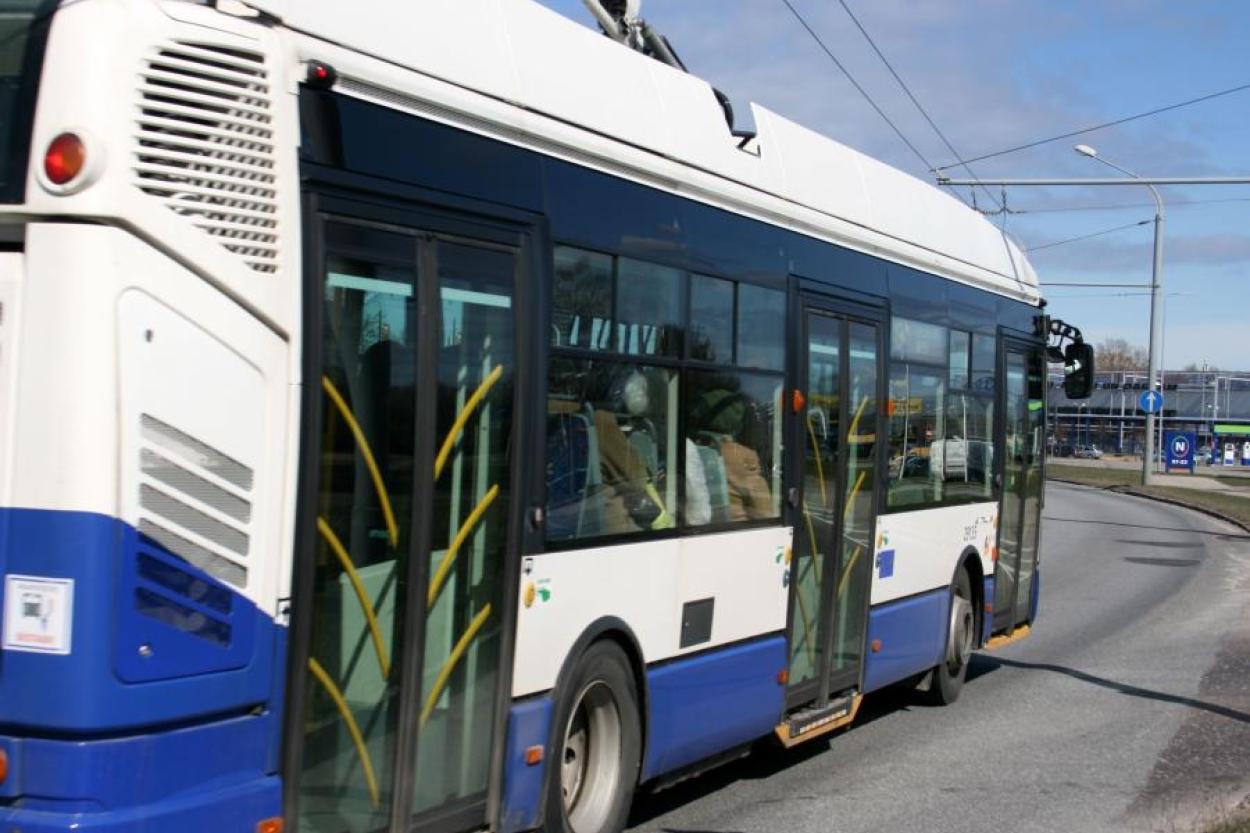 Общественный транспорт в Риге сегодня будет бесплатным