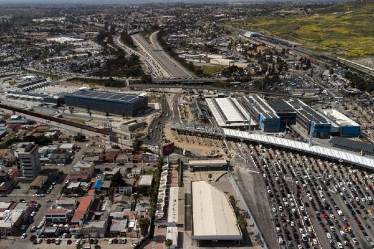 Ужас перед Трампом заставил окоченеть мексиканскую промышленность (ВИДЕО)