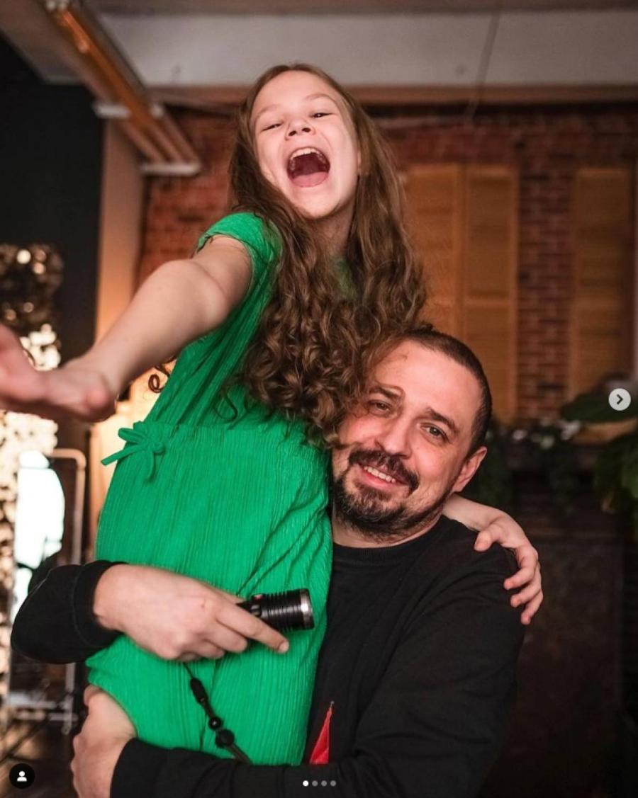 Олег Верещагин и его младшая дочь Арина