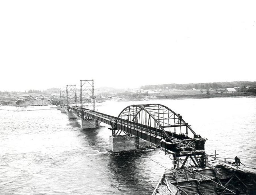 Для конца 1930–х годов стройка в Кегумсе была мегапроектом.