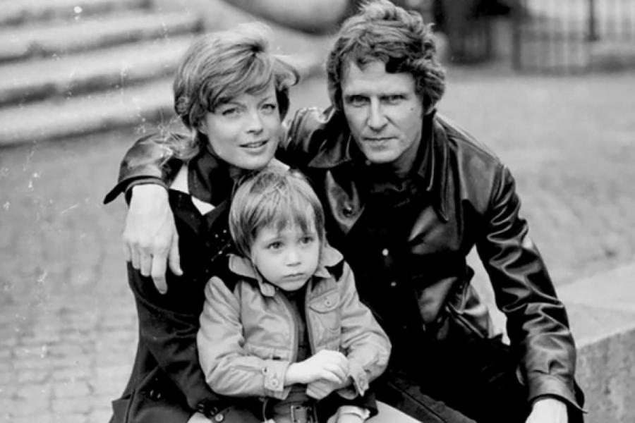 Роми Шнайдер с мужем Гарри Мейеном и сыном