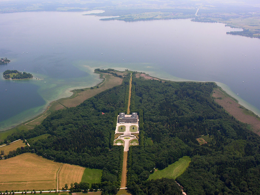 1024px-Aerials_Bavaria_16.06.2006_11-40-01.jpg
