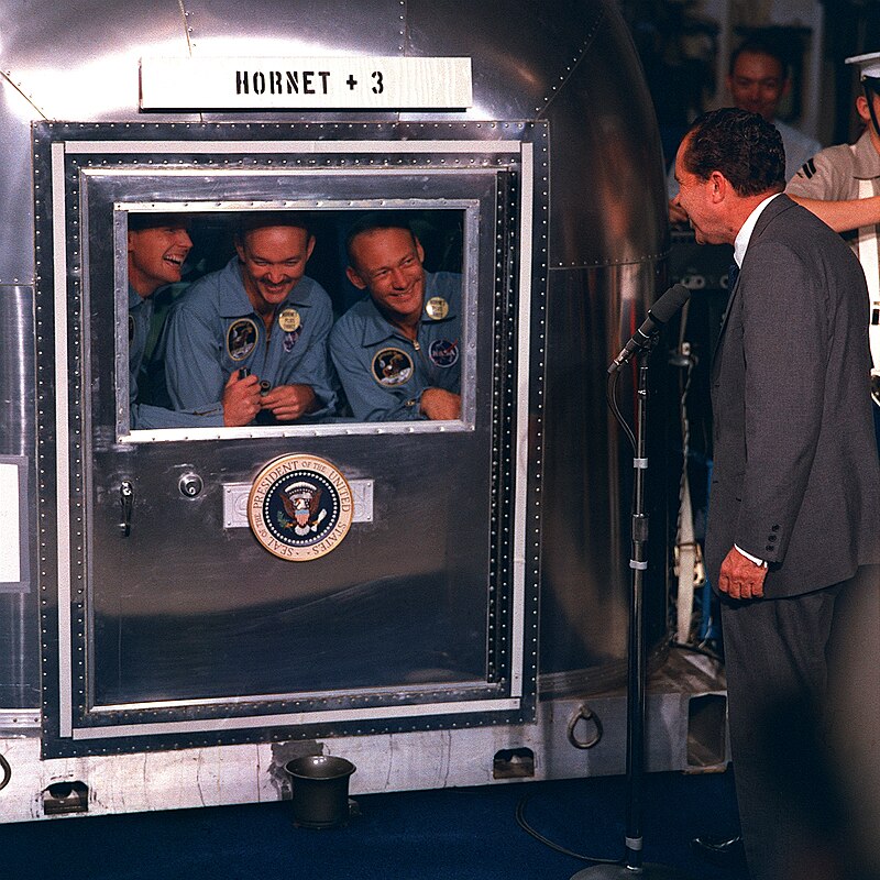 Apollo_11_crew_in_quarantine.jpg