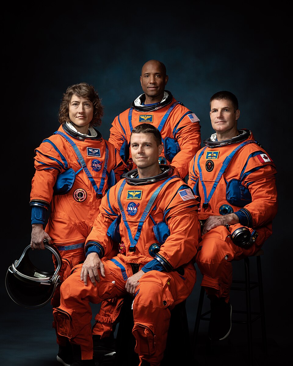 Artemis_2_Crew_Portrait.jpg
