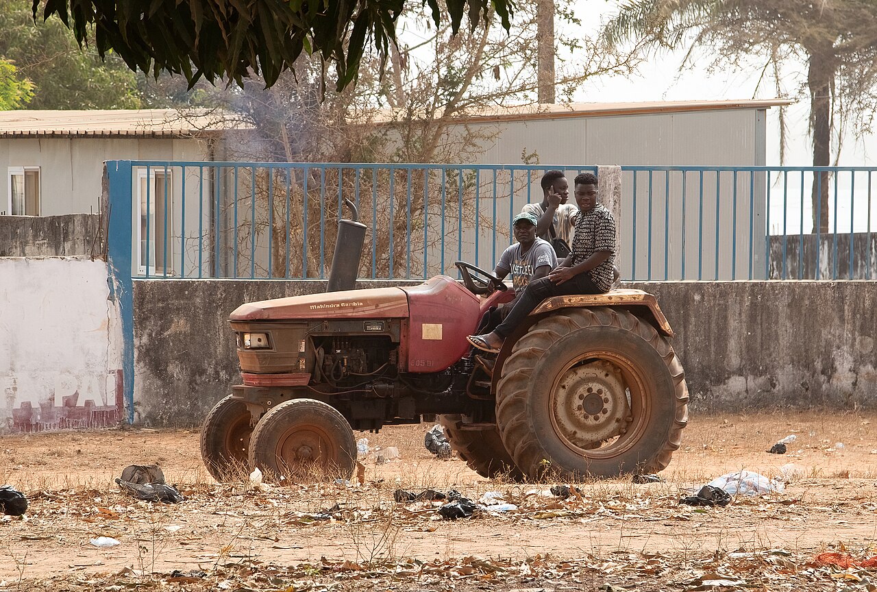 Mahindra_Gambia_tractor,_Bijagos_Archipelago,_Guinea-Bissau.jpg