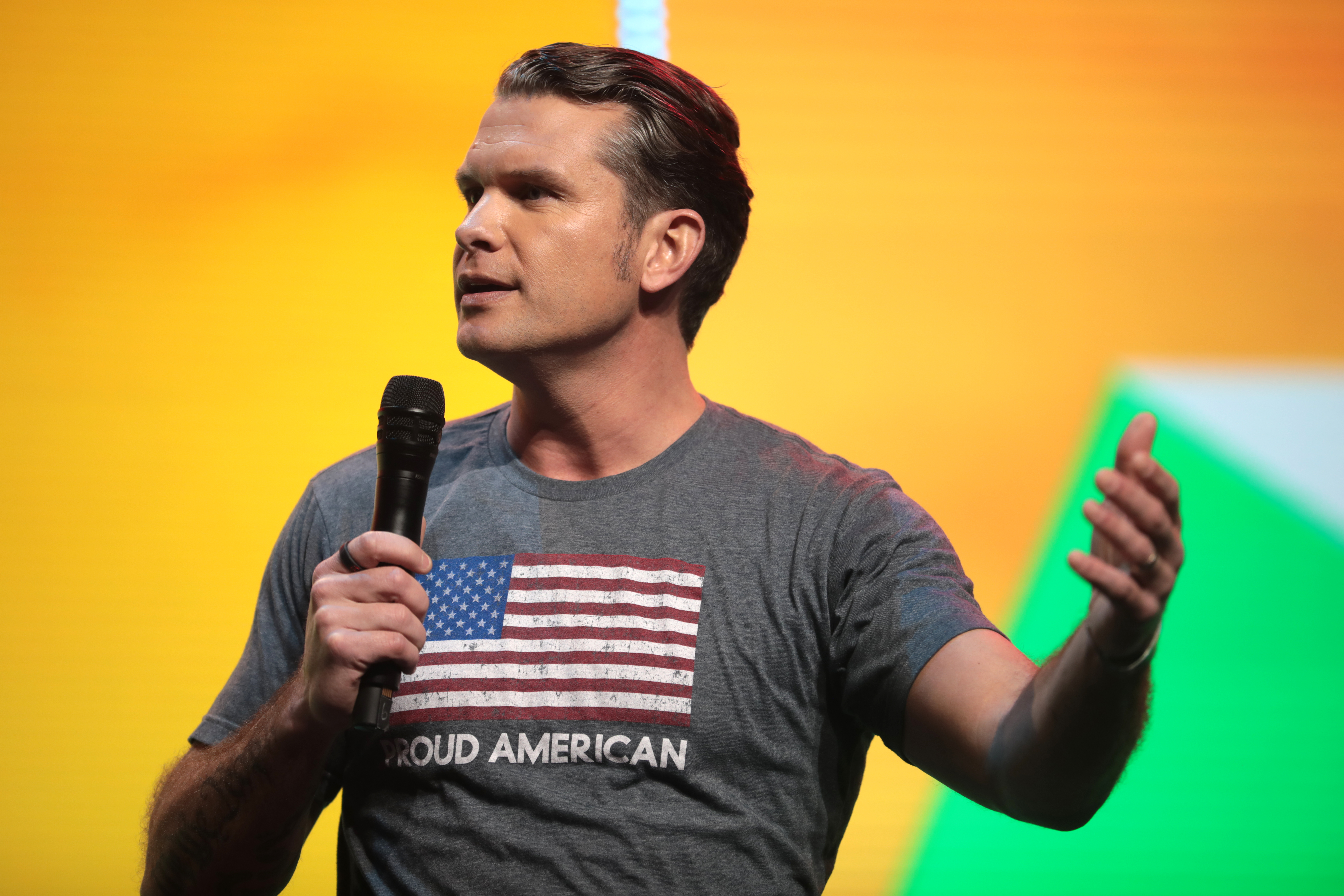 Pete_Hegseth_(50764030168).jpg