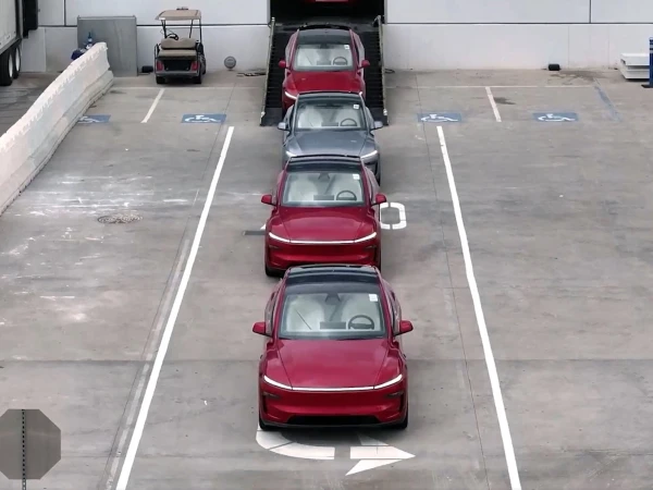 Изображение к статье: Tesla.
