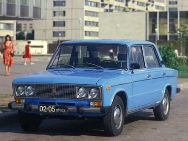 Советский автомобиль ВАЗ-ЛАДА