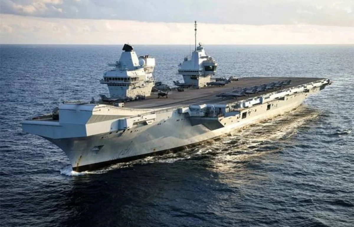 Изображение к статье: Авианосец за £3,5 млрд снова подвел: HMS Prince of Wales вышел из строя
