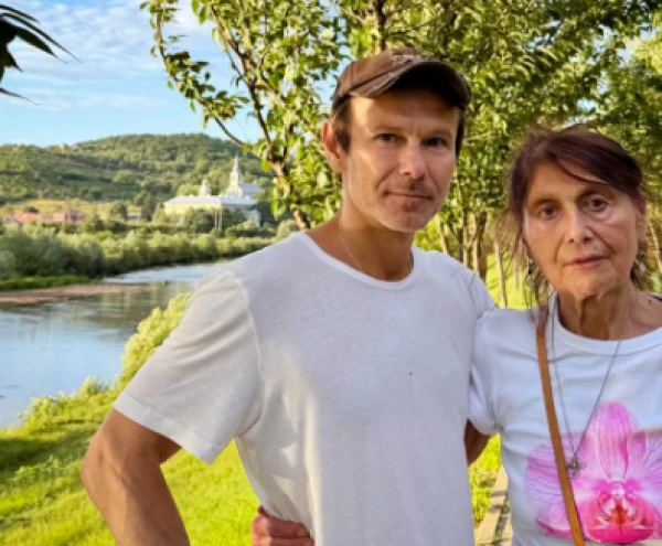 Изображение к статье: Светлана рада за успешного сына.
