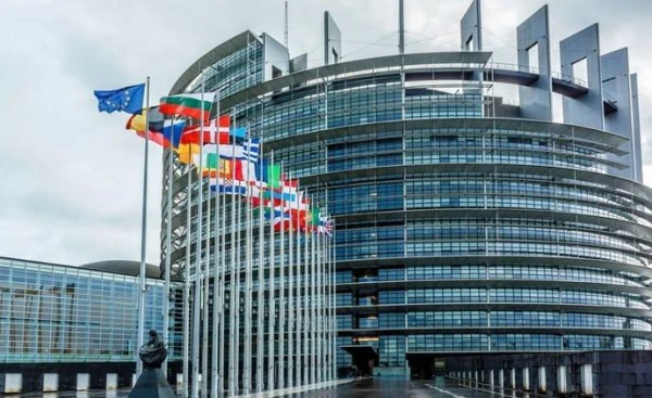 Изображение к статье: Здание Европарламента