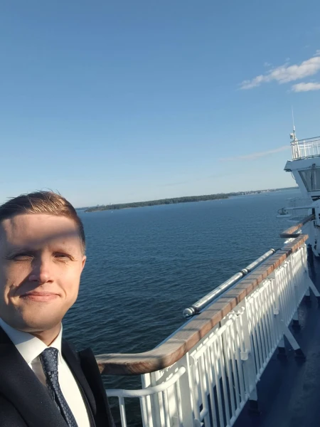 Изображение к статье: Янис Домбрава на пароме. Фото Facebook