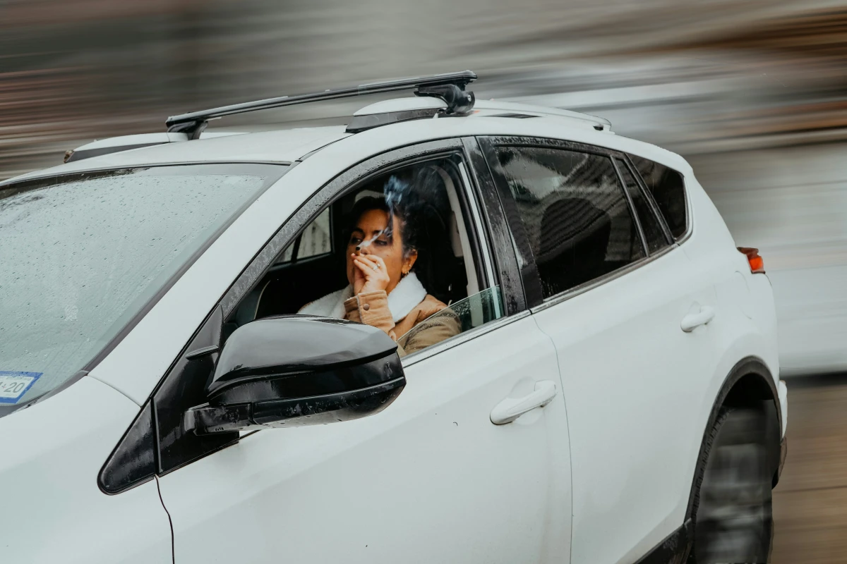 Изображение к статье: Пьяная женщина за рулем