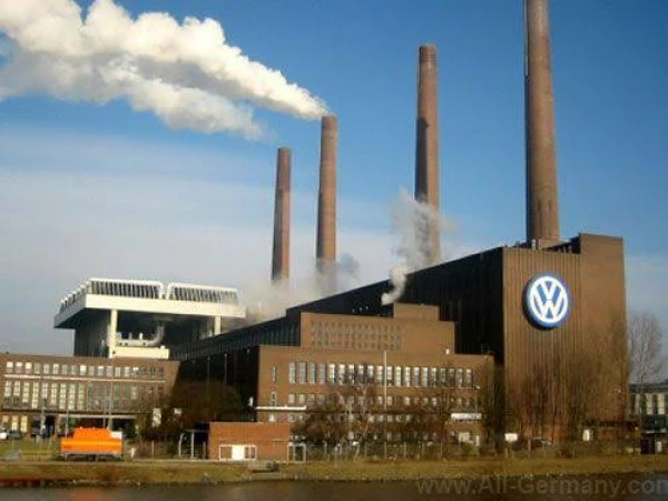 Изображение к статье: Один из заводов  Volkswagen