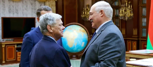 Изображение к статье: Лукашенко с посланниками Трампа