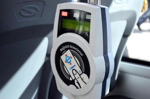 Изображение к статье: В Риге во вторник продолжают действовать «снежные билеты»