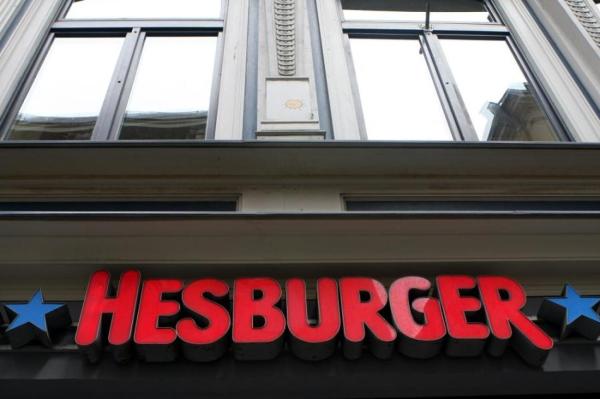 В социальных сетях ликуют: Hesburger отказался в Латвии от русского языка