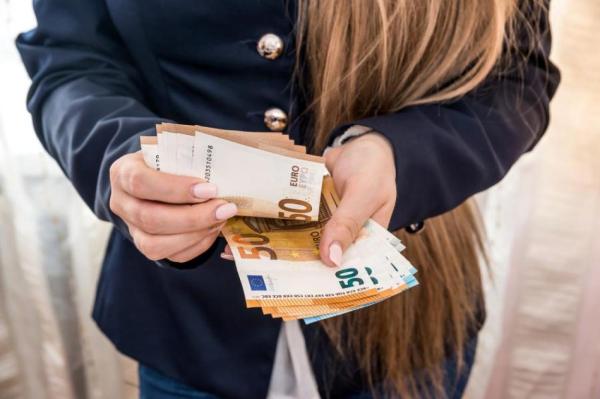 Оптимисты: около трети жителей Латвии ждут прибавки к зарплате в этом году