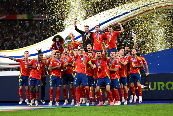 Шесть футболистов сборной Испании вошли в символическую команду Евро-2024