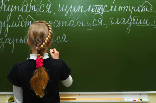 От русского языка отказались уже 3000 школьников Латвии. В двух краях нет ни одного отказника