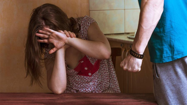 Адвокат: в проблеме домашнего насилия в Латвии виновата Россия