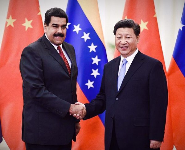 Си Цзиньпин остается одним из патронов венесуэльского лидера.