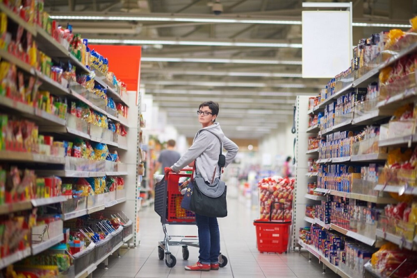 «Цены в магазинах сейчас просто запредельные»: в США измерили страх бедности