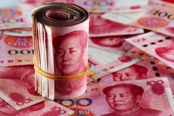 Чтобы не испачкаться: в обращении появились «грязные» юани