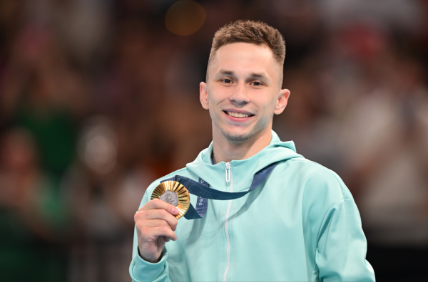 Победитель ОИ-2020 Иван Литвинович стал на Играх в Париже первым в истории батута двукратным олимпийским чемпионом