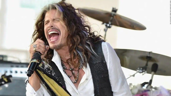 Конец гастролям Aerosmith — Стивен Тайлер необратимо повредил вокальные связки