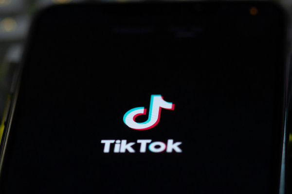 TikTok согласился отказаться от функции вознаграждения