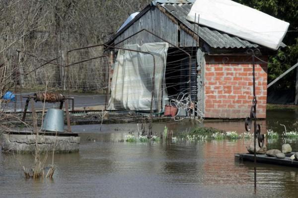 Не пей из колодца: жители Латвии, оказывается, употребляют сточные воды