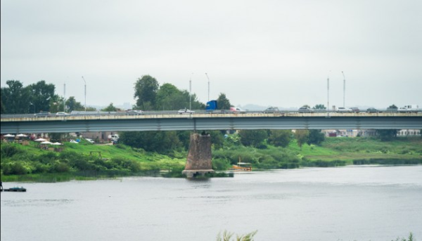 Упавшего на дороге человека спасло чудо